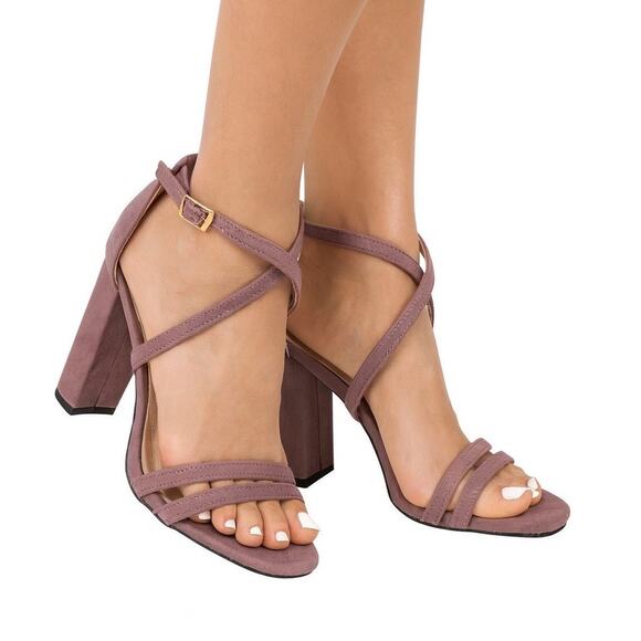 NWOT Bamboo Women's Purple Strappy Block Heels Size 6 CrissCross Ankle Strap New - Picture 1 of 10